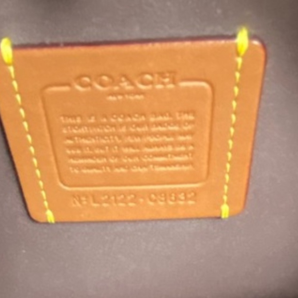 Giftable New w/out tags Coach purple croc embossed - Picture 6 of 15